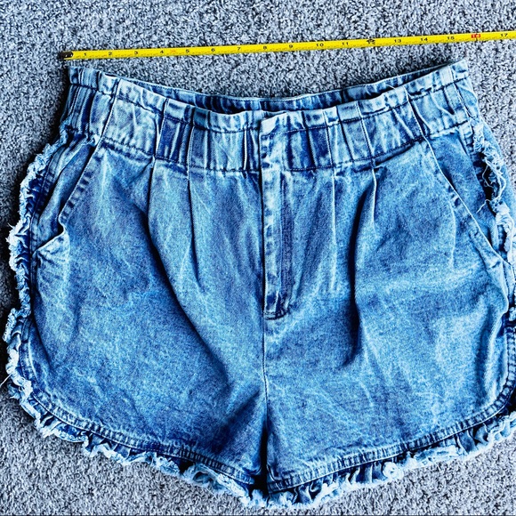 🆕 Very J Acid Wash Jean Shorts - Picture 6 of 8